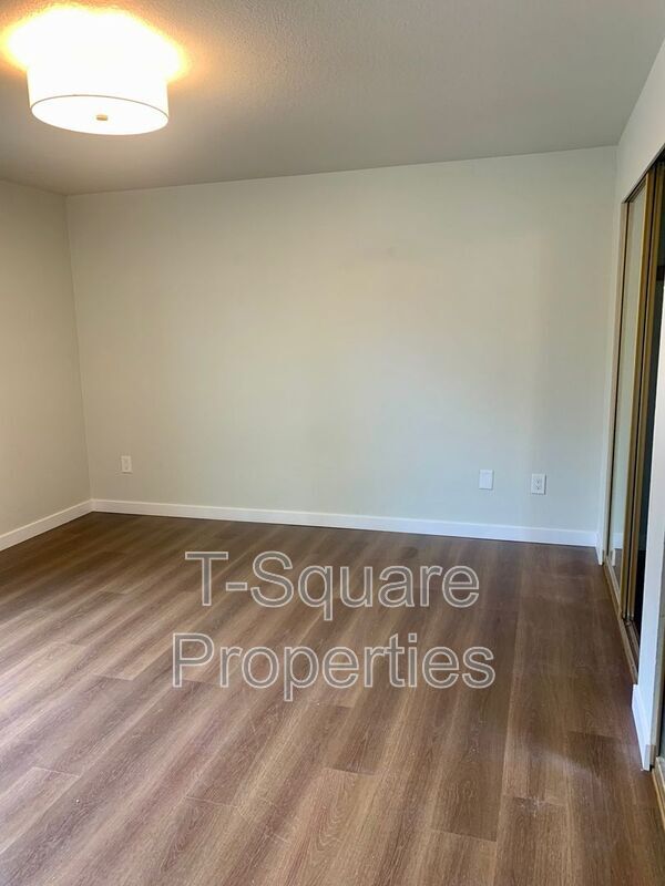 Building Photo - 8226 126th Ave NE