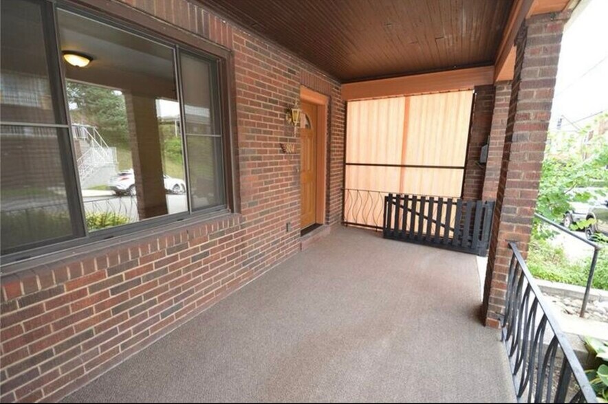 Building Photo - 804 Lilac St