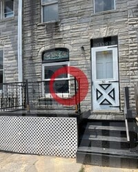 Building Photo - 130 S 12th St