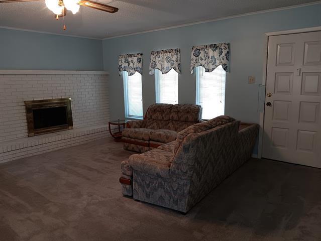 Building Photo - 519 Jolly Dr