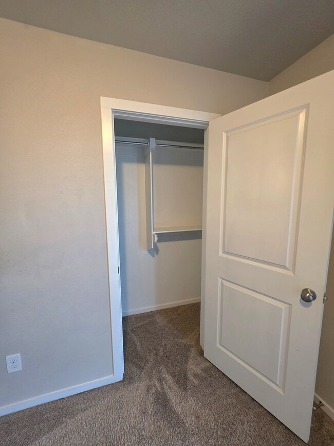 Building Photo - 2518 Rio Pl