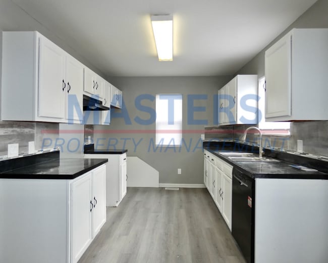 Building Photo - 4 Bed | 1.5 Bath | Spacious Rental Home