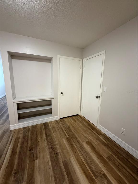 Building Photo - 316 W Howry Ave