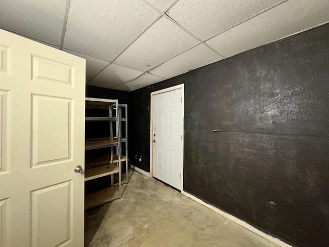 Building Photo - Charming 2 Bedroom/2 Bathroom Townhome in ...