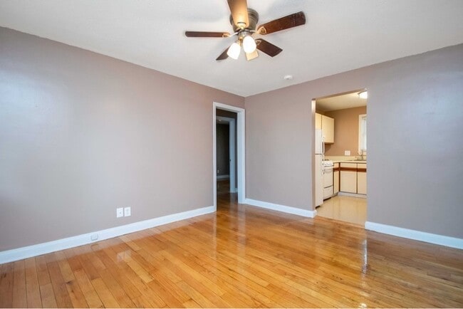 Building Photo - 1540 Memorial Ave