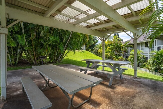 Building Photo - FULLY FURNISHED, 2/1.5 2nd floor condo in Keonekai Villages.