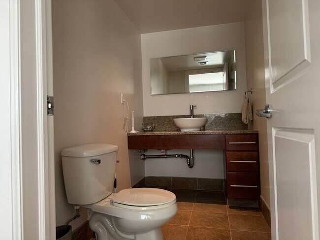 Building Photo - 125 70th St