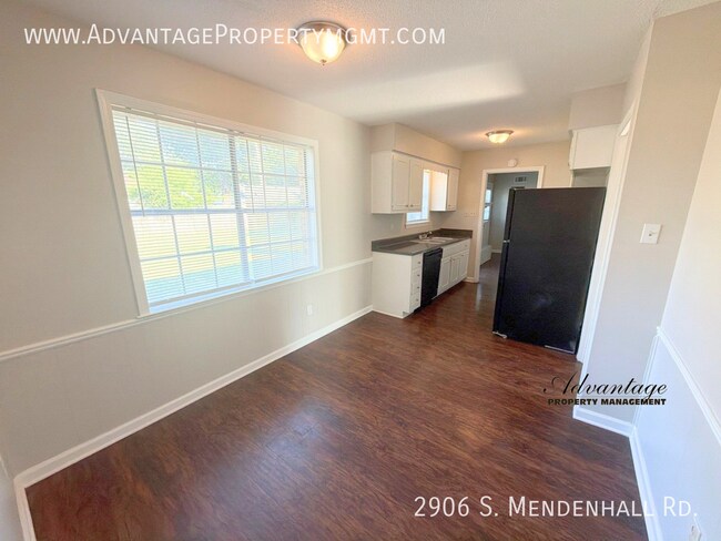 Building Photo - 2906 S Mendenhall Rd