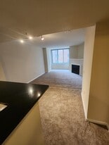 Building Photo - 851 N Glebe Rd