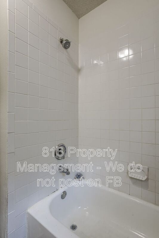 Building Photo - 6215 S Benton Ave