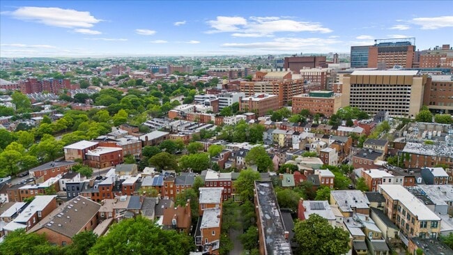 Building Photo - 656 Washington Blvd