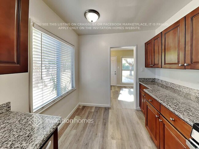Building Photo - 8032 Wynne Ave