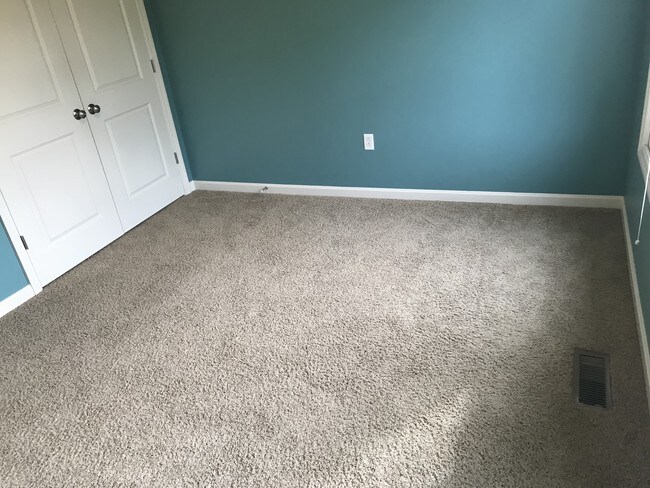 Building Photo - 541 Sweetbriar St