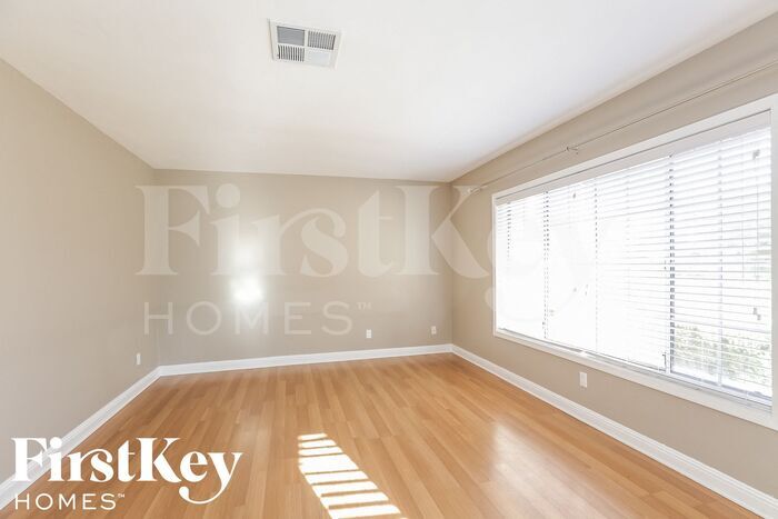 Primary Photo - 7366 W Jenan Dr