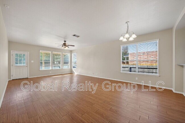 Building Photo - 212 Cloud Crossing