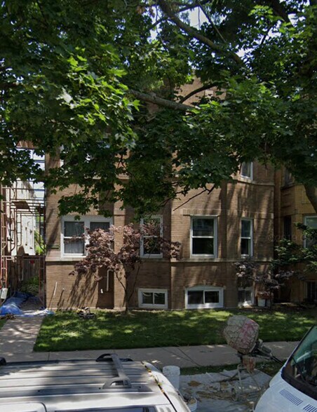Building Photo - 6649 N Maplewood Ave