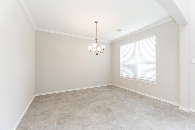 Building Photo - 18119 Tall Chestnut St