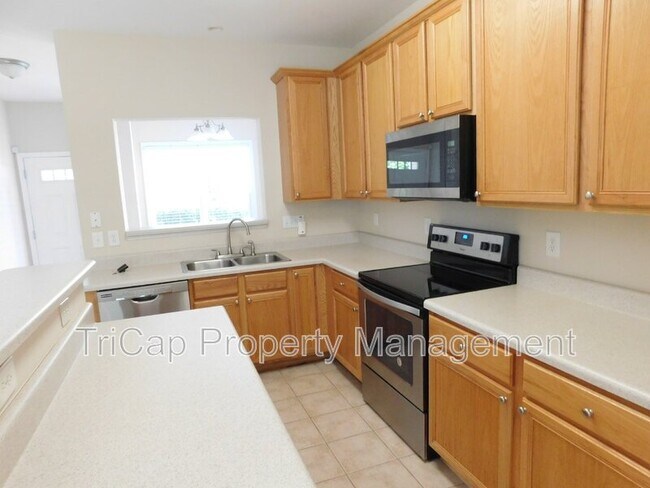 Building Photo - 524 Elm Ave