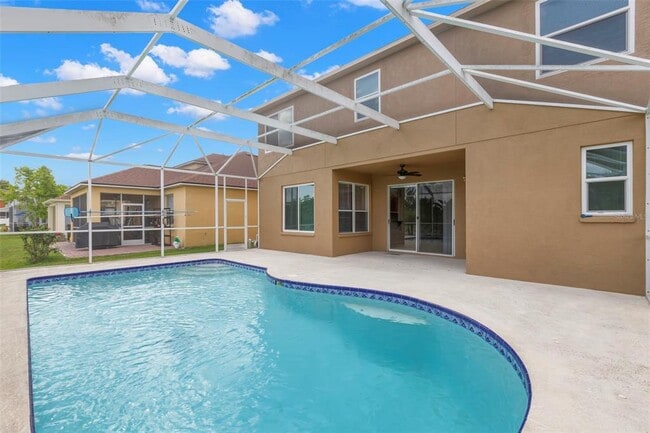 Building Photo - 11303 Village Brook Dr