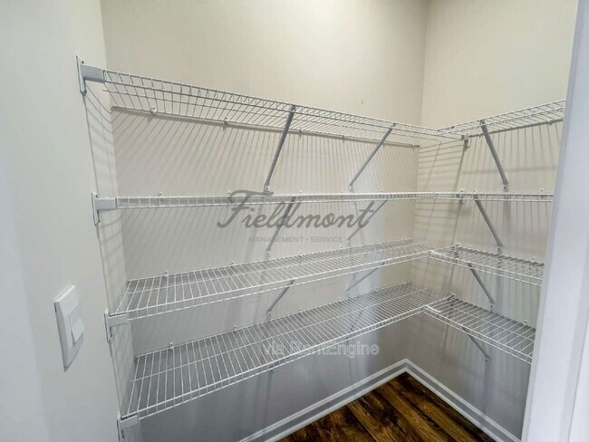 Building Photo - 322 Gammon Ln