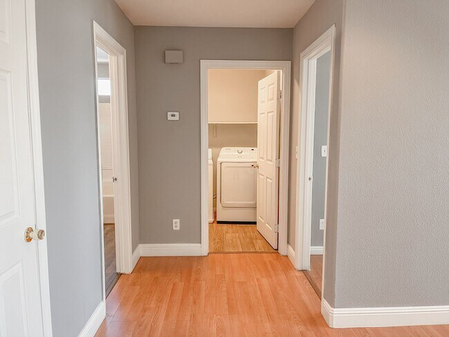Building Photo - **$500 OFF MOVE IN BY 08/07/2026**Charming Two-Story Home In the Heart of Summerlin with Pool