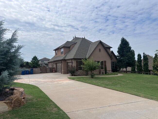 Primary Photo - 1680 NW 35th Pl
