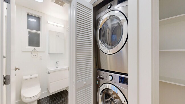 Building Photo - 865 Sutter St