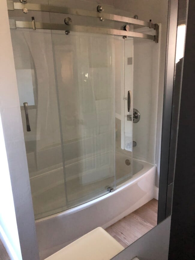 Bathroom # 4 - 3314 Treehaven Dr