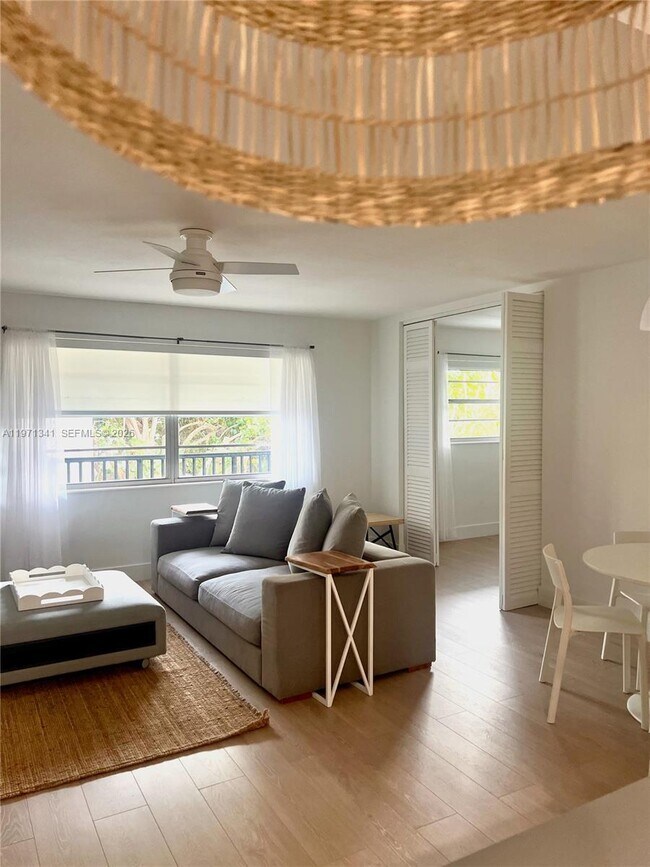 Building Photo - 195 Sunrise Dr