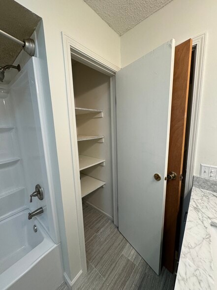 Full Bath View 5 - 13A Harding Avenue