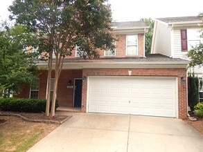 Building Photo - 3335 Archdale Dr