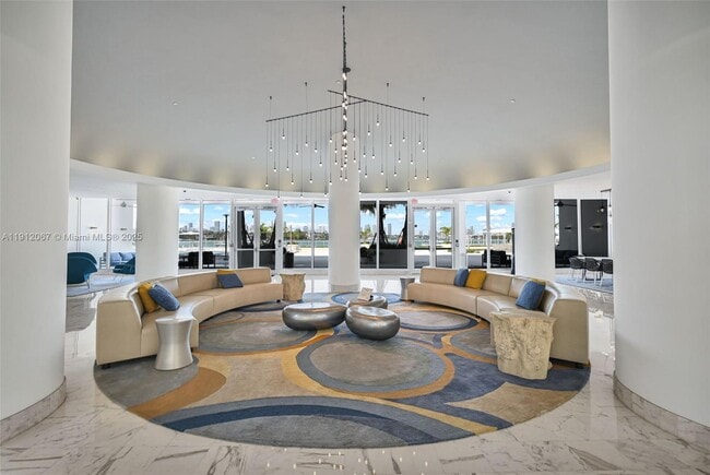 Building Photo - 1000 West Ave