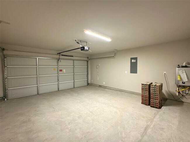 Building Photo - 3274 Old Ironwood Dr