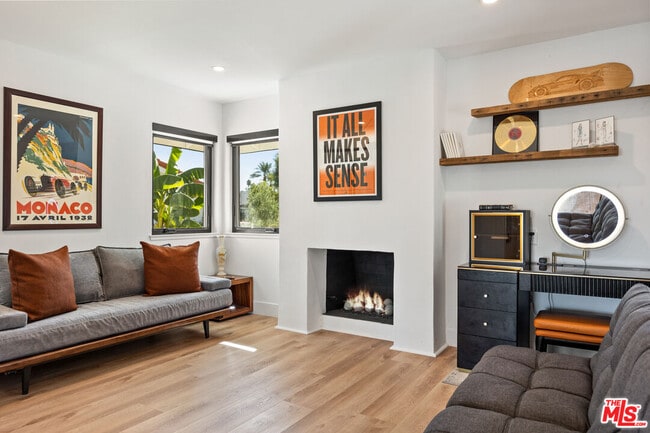 Building Photo - 72870 Deer Grass Dr