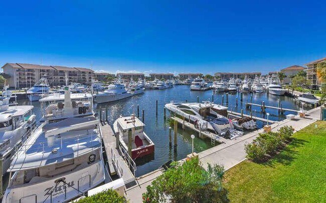 Building Photo - 2601 Marina Isle Way