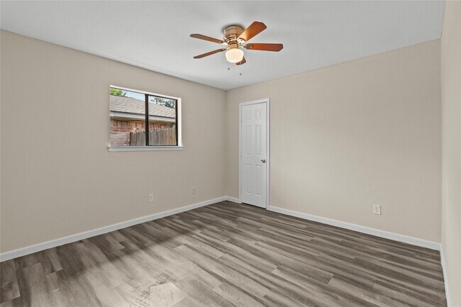 Building Photo - 5026 Fitzwater Dr