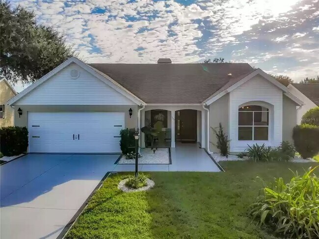 Primary Photo - 503 Valencia Pl