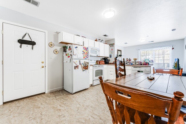 Floorplan - McLane Apartments