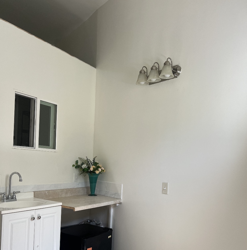 This is area for the little kitchedn - 640 Cavanagh Rd