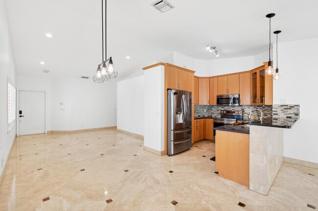 Building Photo - 19 NW 44th Terrace