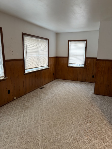 Building Photo - 5813 Edwards Ave