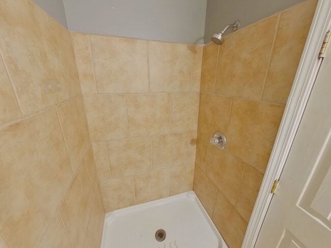 Building Photo - 2BR Renovated Home