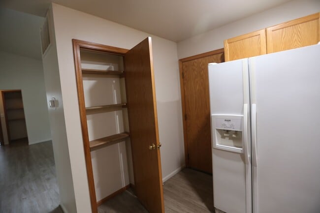 Building Photo - Port Orchard 3 Bedroom Available now!