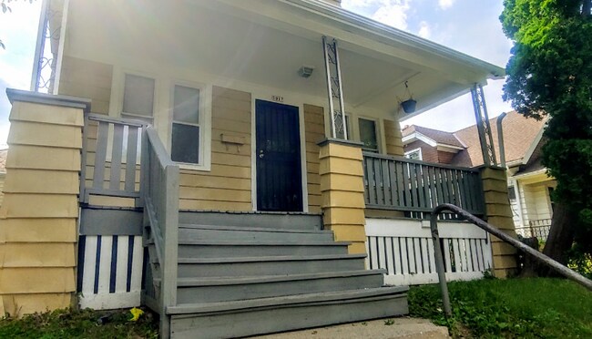 Building Photo - 5017 N 38th St