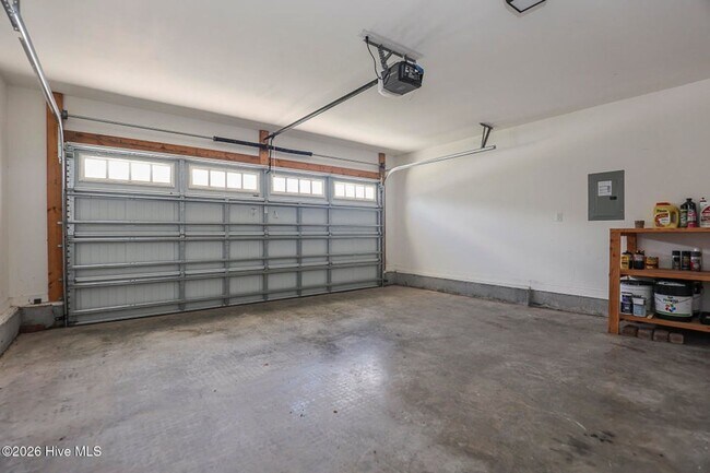 Building Photo - 223 Holly Grove Ct E