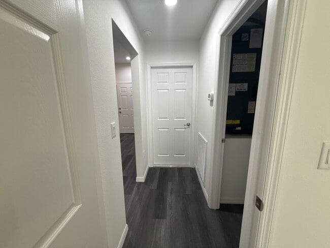 Building Photo - 2234 NW 65th Pl