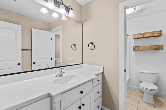 Building Photo - 307 Bellhaven Dr