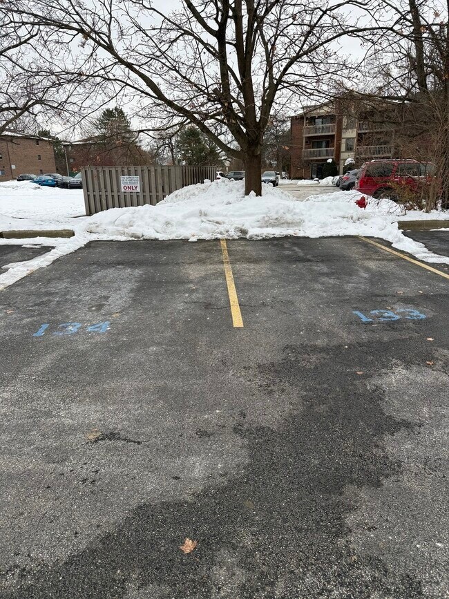 Building Photo - 2264 Abbeywood Dr