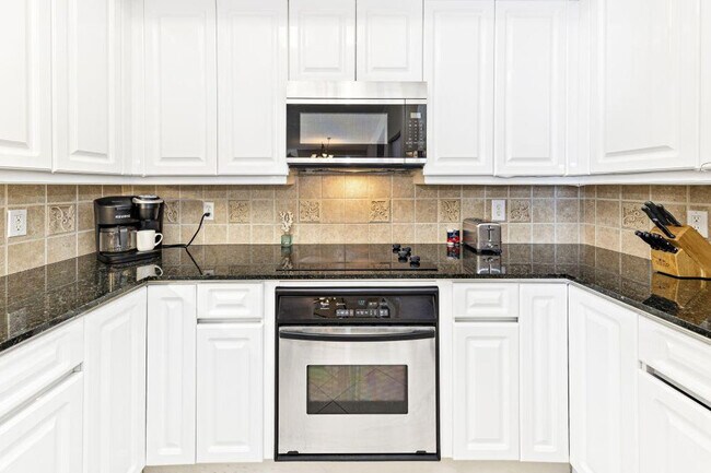 Building Photo - 13599 Perdido Key Dr