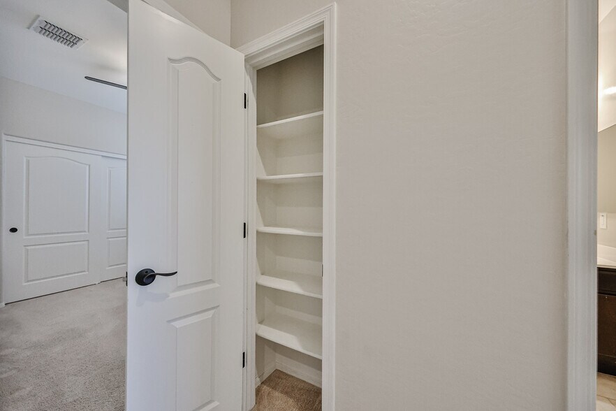 Linen Closet - 18172 W Vista Norte St